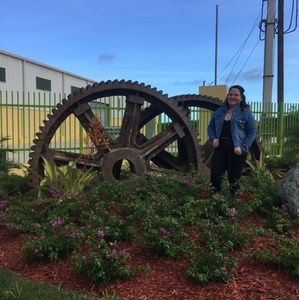 Meet your Posher, Shakira